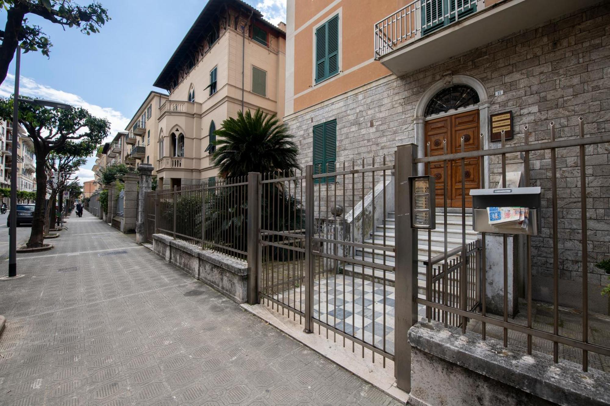 243B - Appartamento Mignon - Sara Home Chiavari, 200Metri Dal Mare Exterior foto